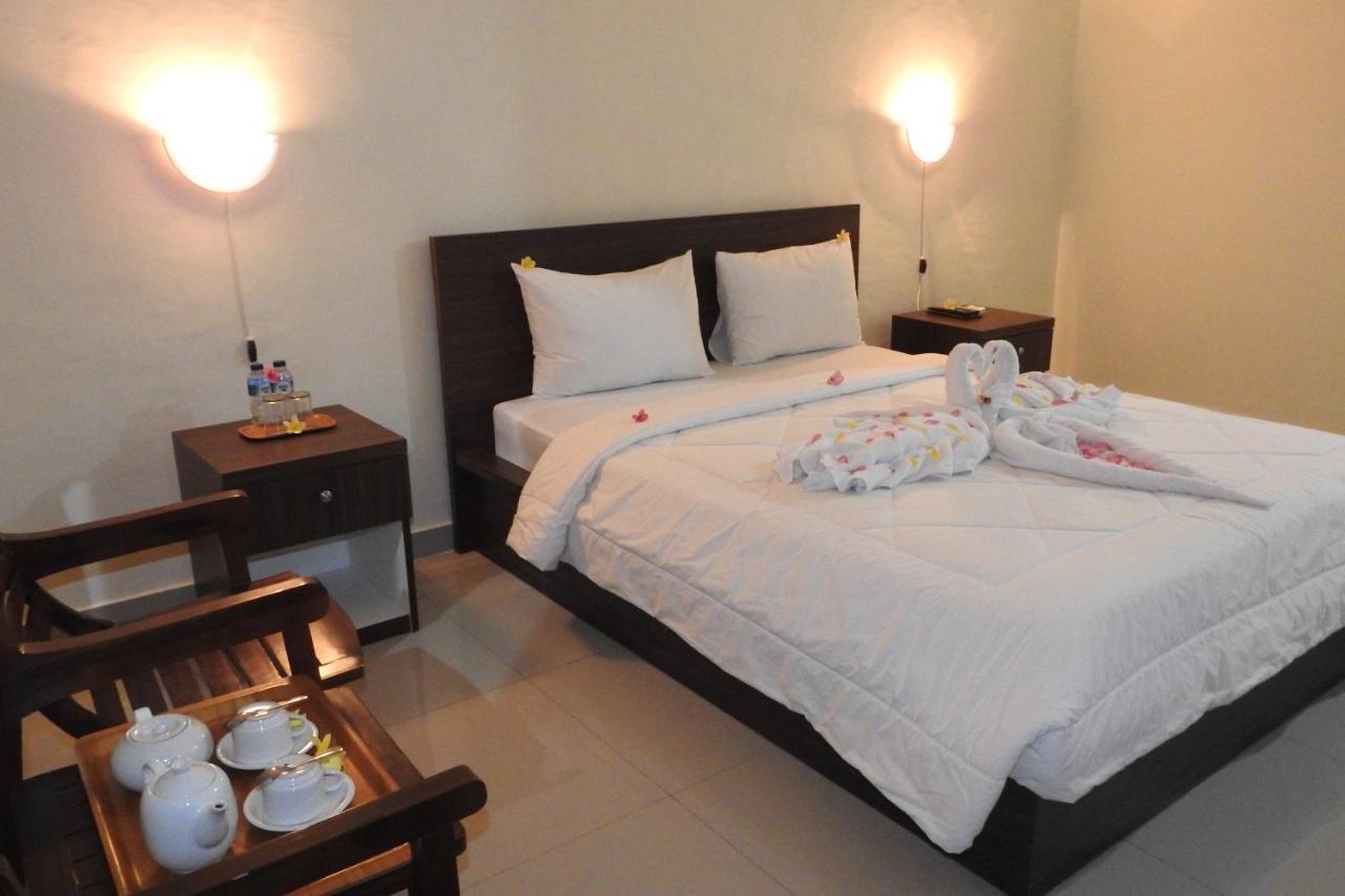D'Batur Hotel Senggigi Εξωτερικό φωτογραφία