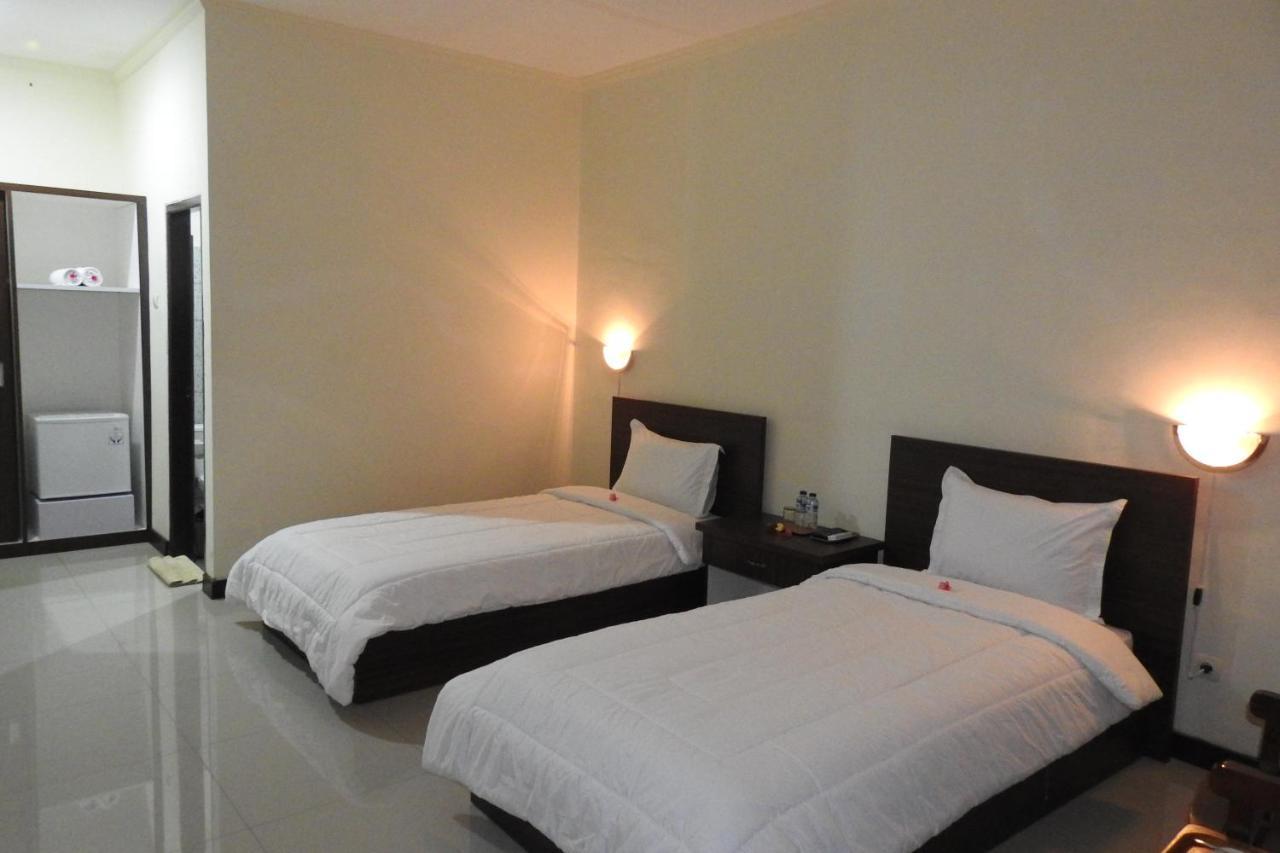 D'Batur Hotel Senggigi Εξωτερικό φωτογραφία