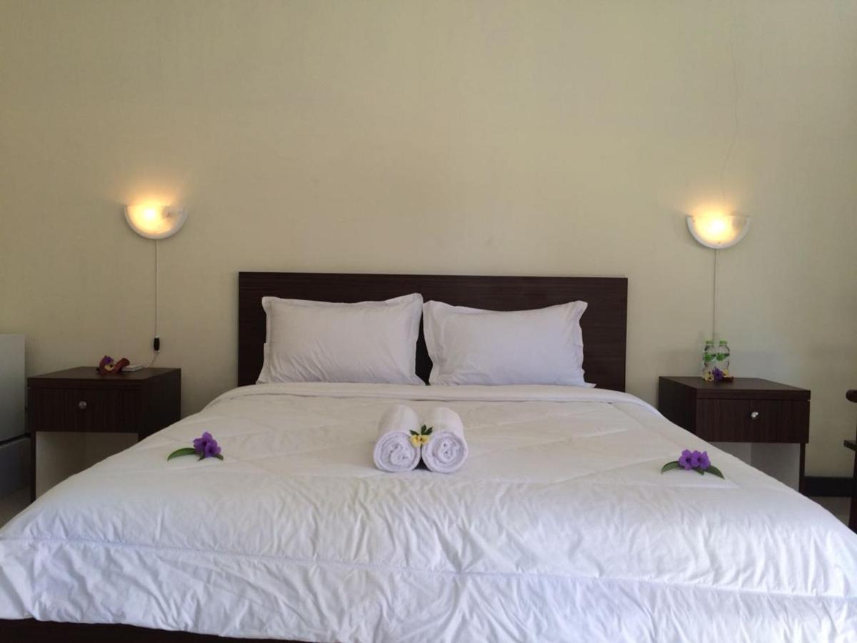 D'Batur Hotel Senggigi Εξωτερικό φωτογραφία