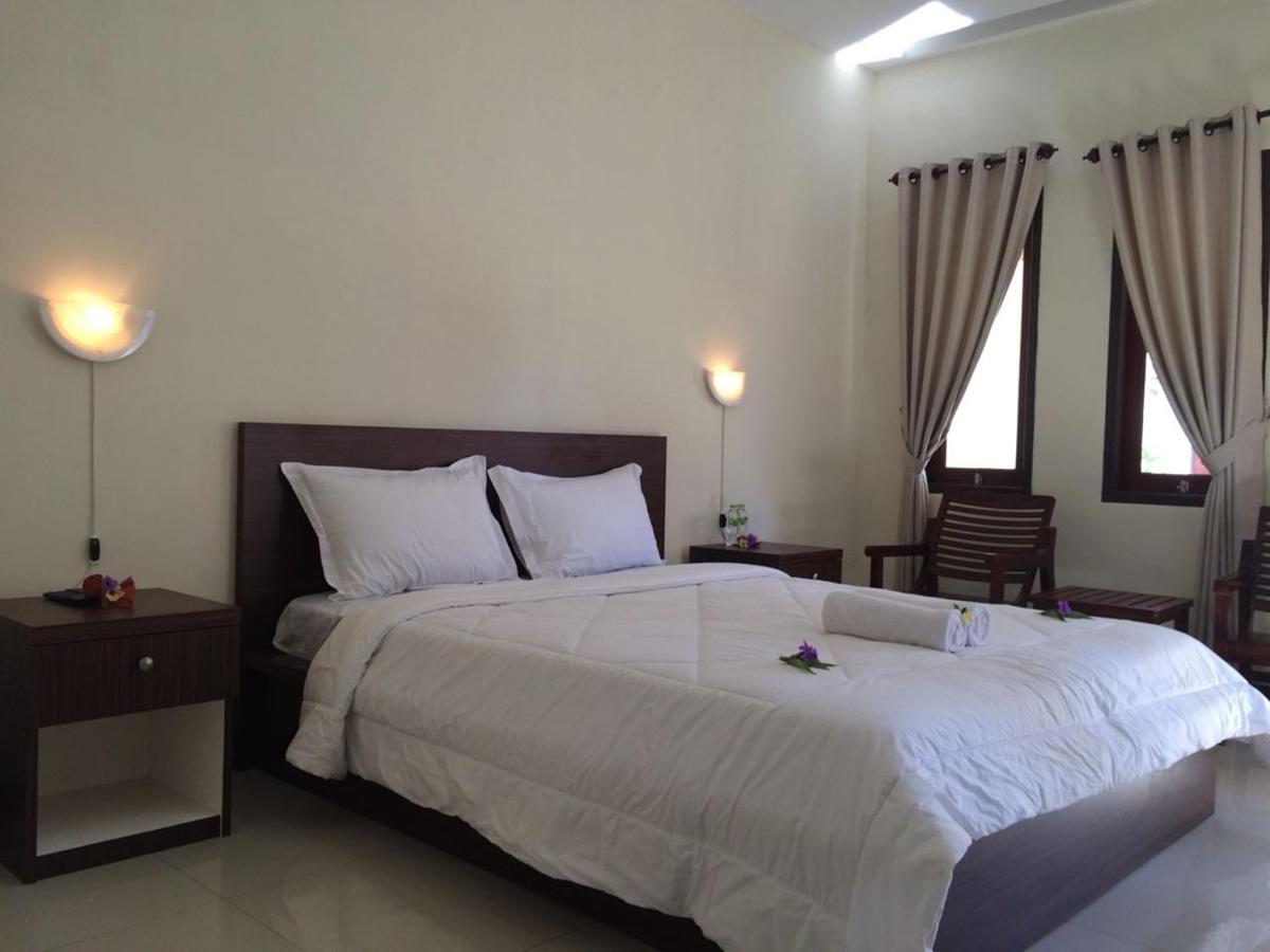 D'Batur Hotel Senggigi Εξωτερικό φωτογραφία