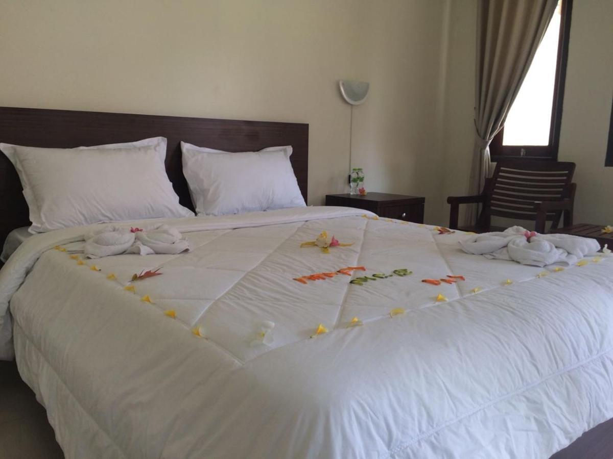 D'Batur Hotel Senggigi Εξωτερικό φωτογραφία