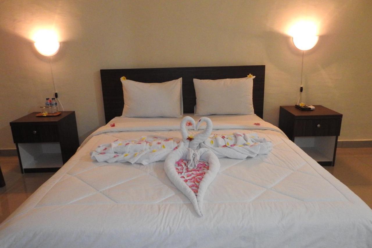 D'Batur Hotel Senggigi Εξωτερικό φωτογραφία