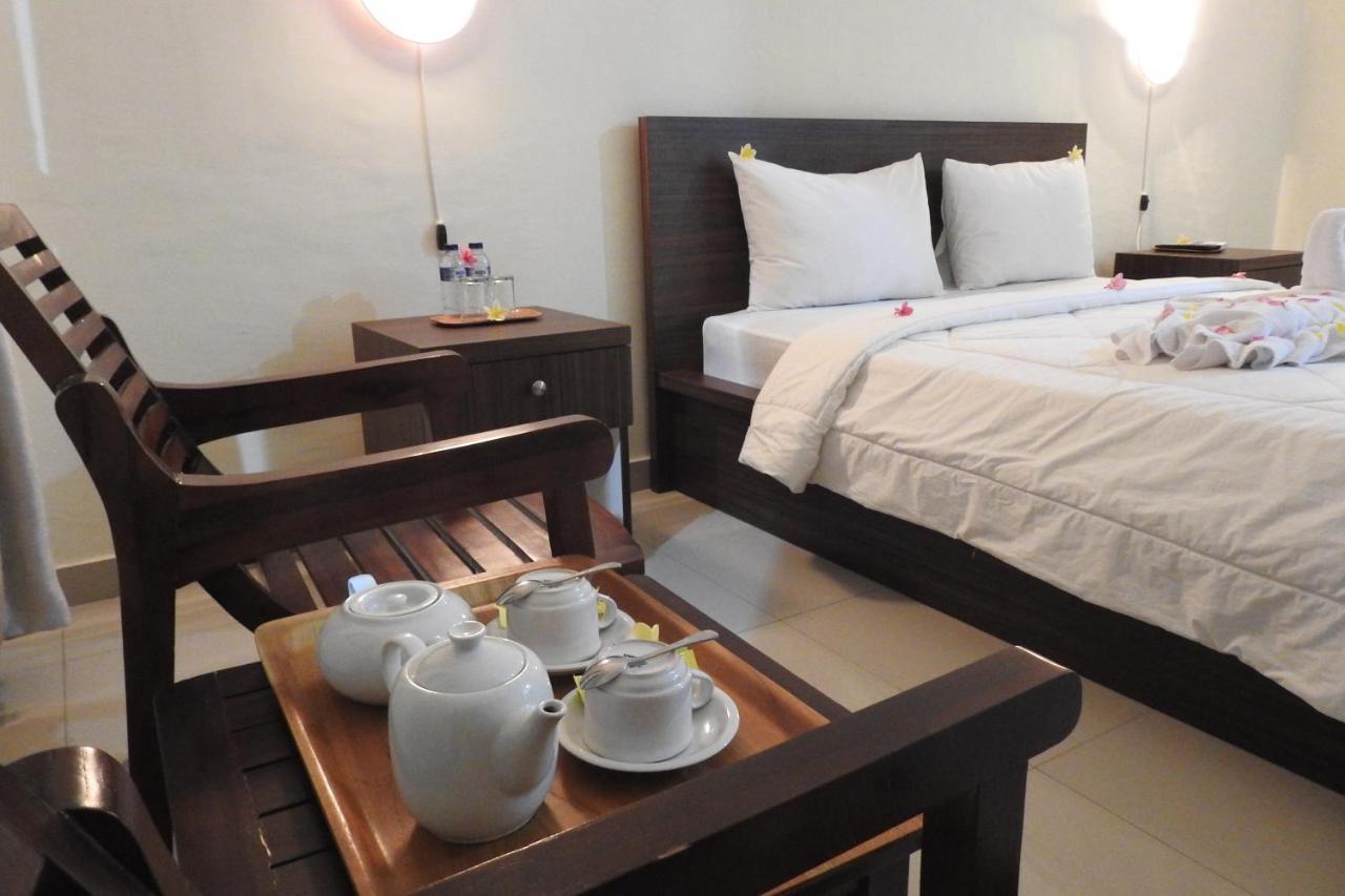 D'Batur Hotel Senggigi Εξωτερικό φωτογραφία