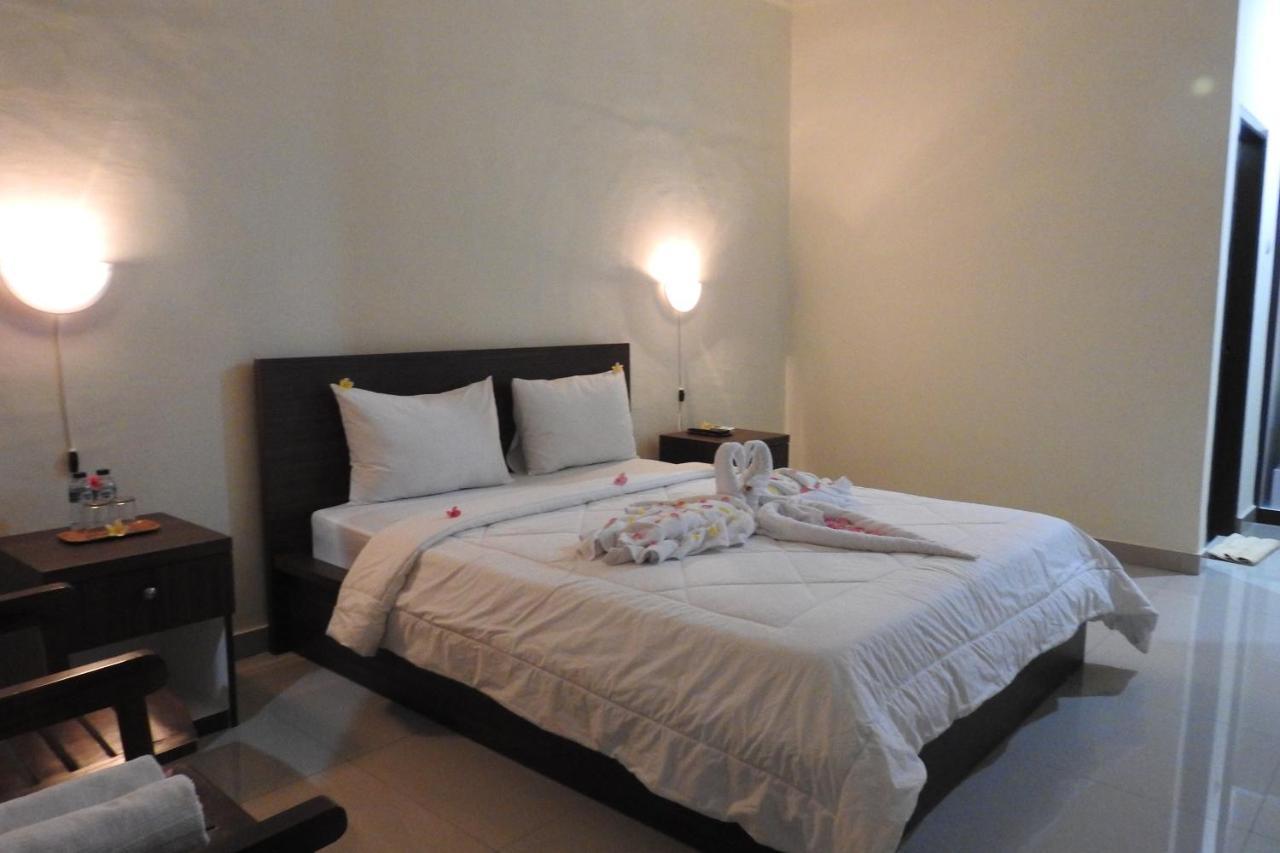 D'Batur Hotel Senggigi Εξωτερικό φωτογραφία