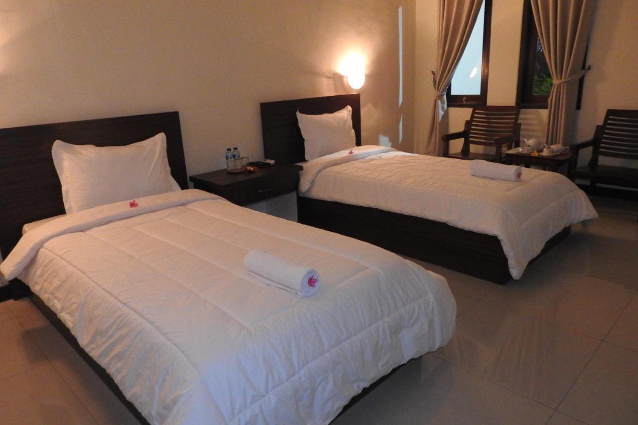 D'Batur Hotel Senggigi Εξωτερικό φωτογραφία