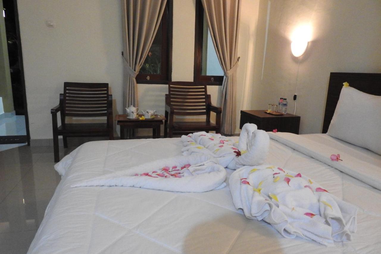 D'Batur Hotel Senggigi Εξωτερικό φωτογραφία