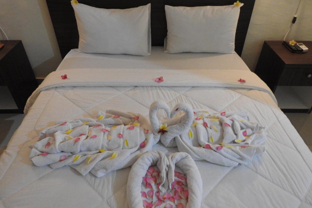 D'Batur Hotel Senggigi Εξωτερικό φωτογραφία