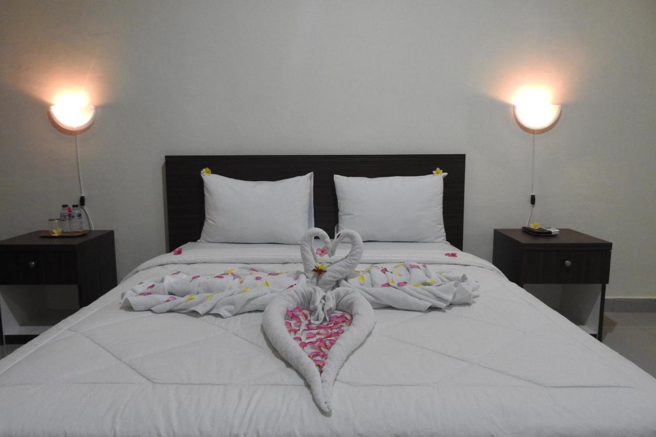 D'Batur Hotel Senggigi Εξωτερικό φωτογραφία