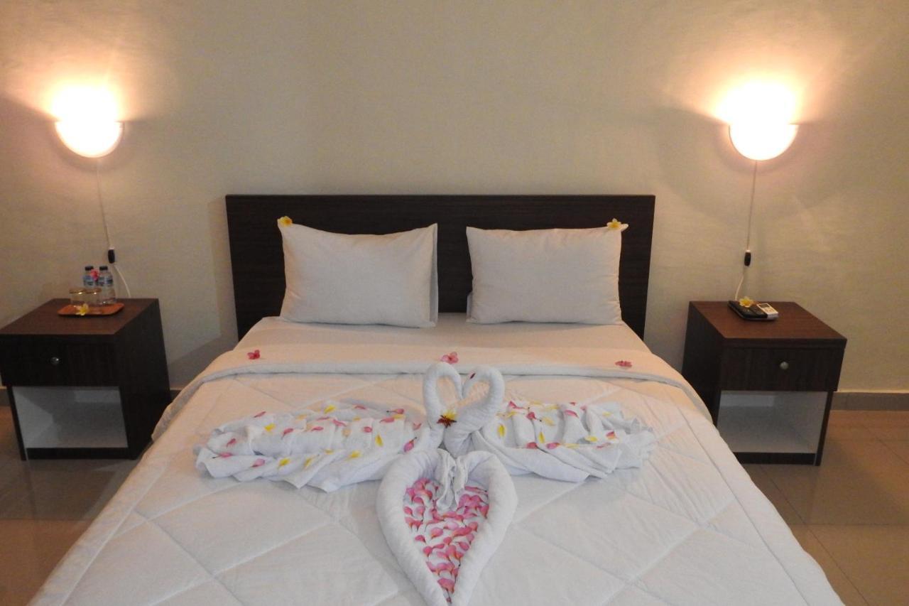 D'Batur Hotel Senggigi Εξωτερικό φωτογραφία