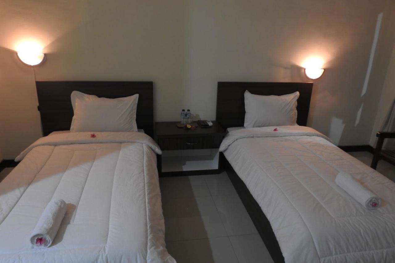 D'Batur Hotel Senggigi Εξωτερικό φωτογραφία