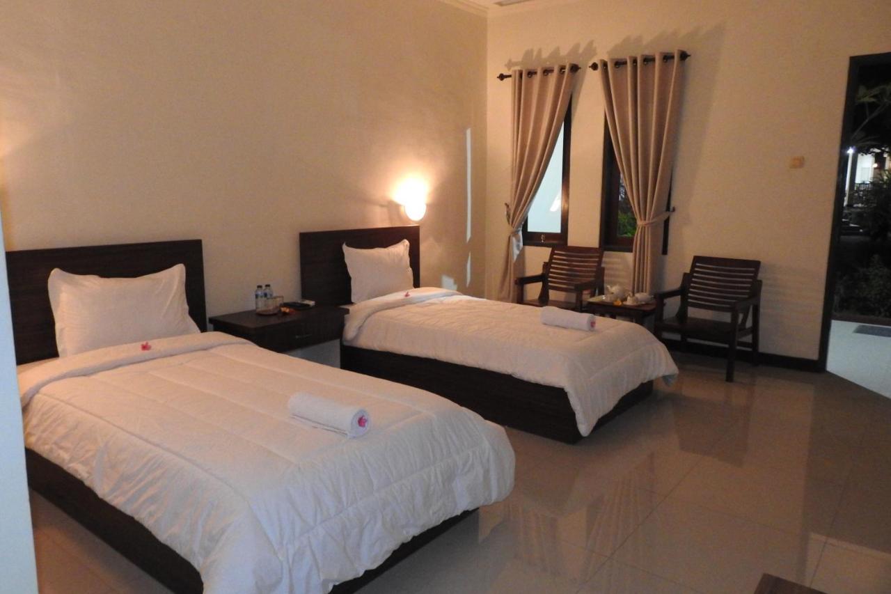 D'Batur Hotel Senggigi Εξωτερικό φωτογραφία