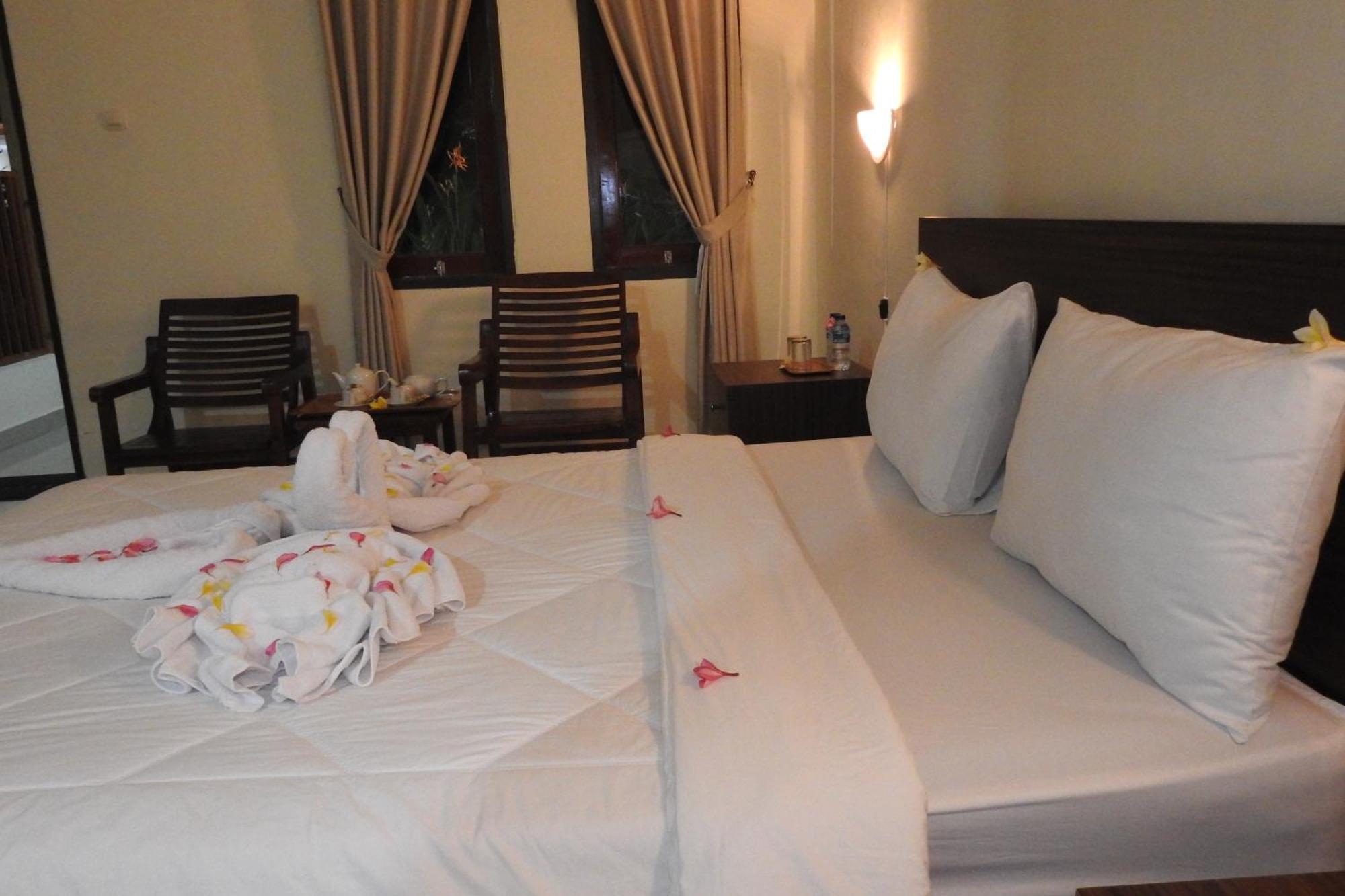D'Batur Hotel Senggigi Δωμάτιο φωτογραφία